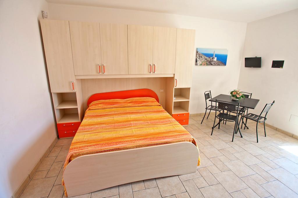 Agriturismo La Collina Degli Ulivi 우기아노 라 치에사 객실 사진